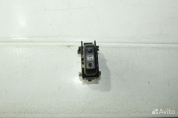 Кнопка блокировки дверей toyota 4runner 02* VZN185