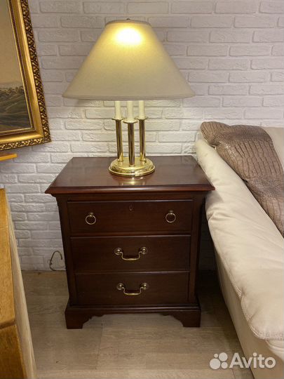 Тумбочка прикроватная бу