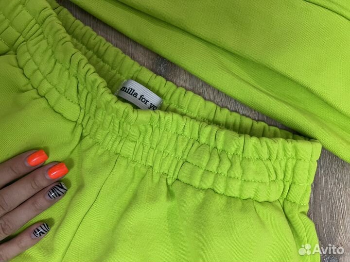 Спортивный костюм