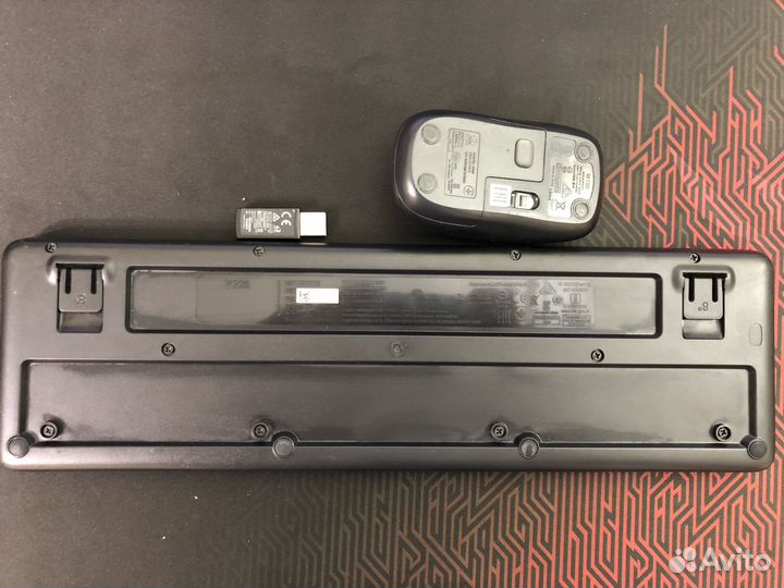 Logitech Wireless Combo MK220 Desktop (920-003169)
