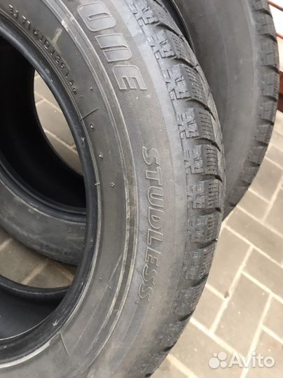Bridgestone Blizzak VRX 215/60 R16 95
