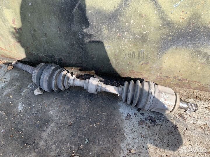 Привод передний левый Nissan Almera N15