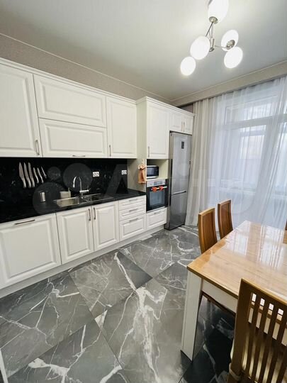 2-к. квартира, 67,2 м², 7/9 эт.