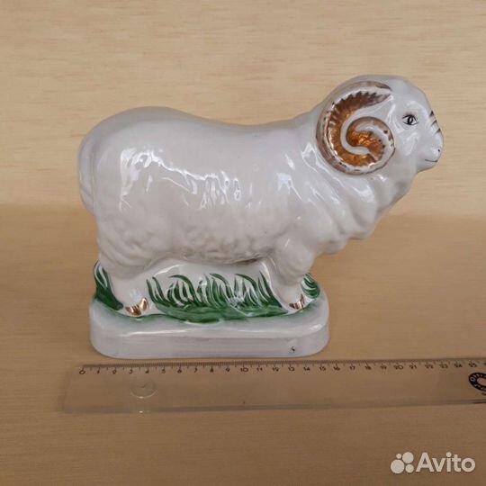 Фарфоровая статуэтка Барашек/Баран