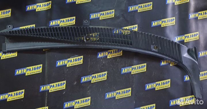 Решетка стеклооч. (планка под лобовое стекло) ваз