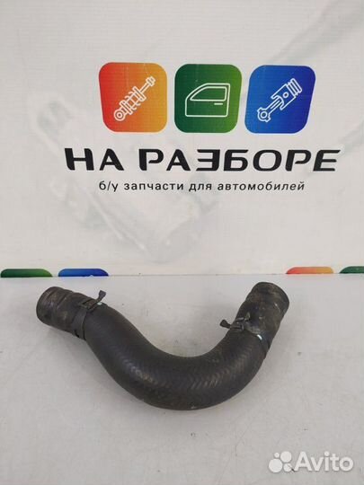 Патрубок системы охлаждения Mitsubishi Pajero