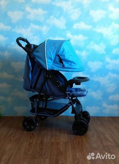 Прогулочная коляска новая