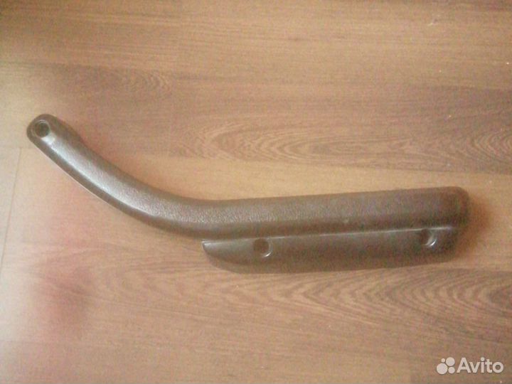 Ручка двери внутренняя правая 2106682601210