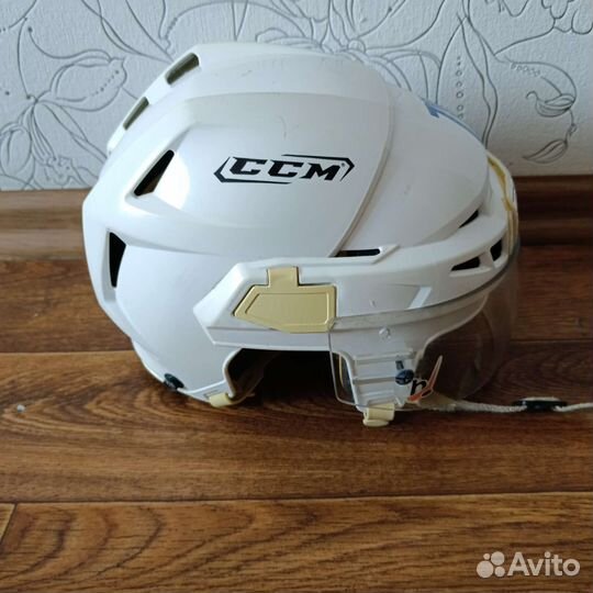 Шлем хоккейный