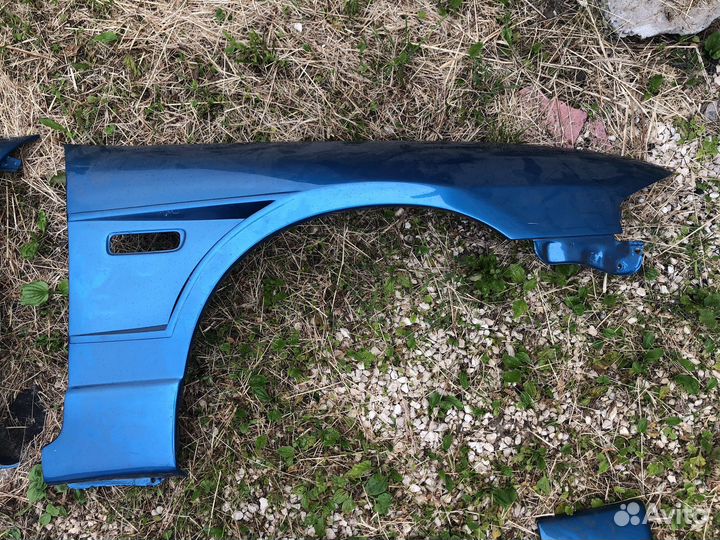 Крылья передние на nissan skyline r33