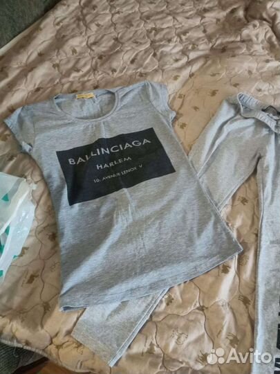 Спортивный костюм женский