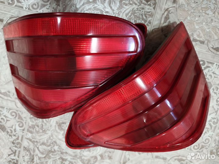 Фонари задние на мерседес 210