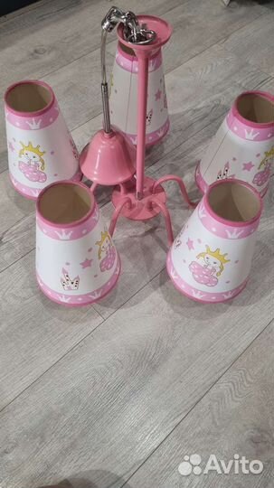 Люстра в детскую комнату