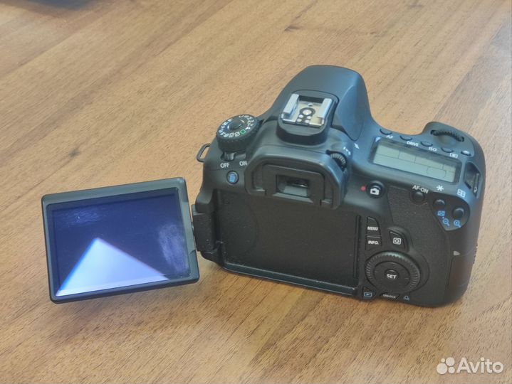 Зеркальный фотоаппарат canon eos 60d (body)