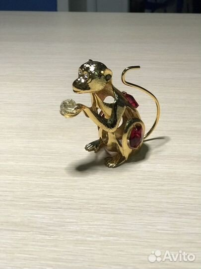 Фигурка Swarovski Обезьяна позолоченная