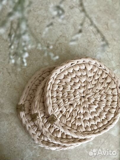 Вязаные подставки под горячее. Декор для кухни