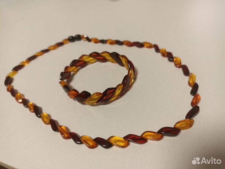 Янтарные бусы и браслет