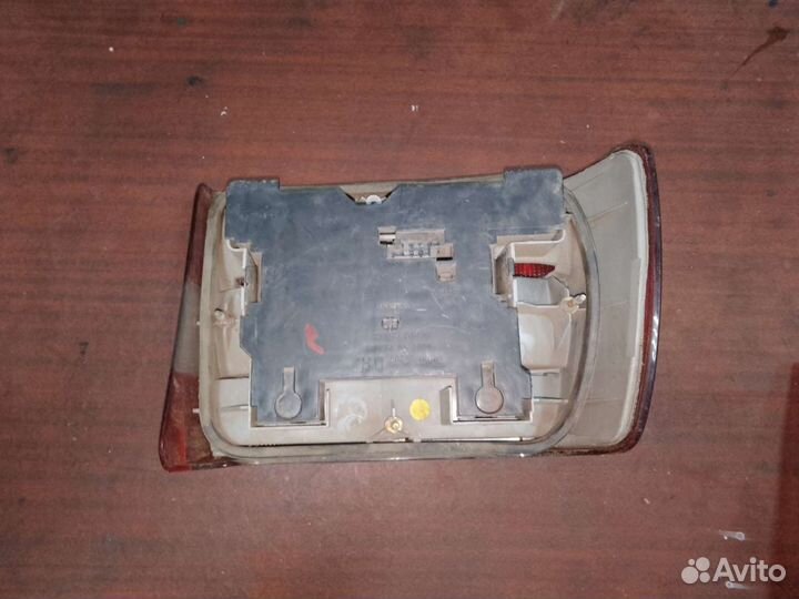 Фонарь задний Volvo 850