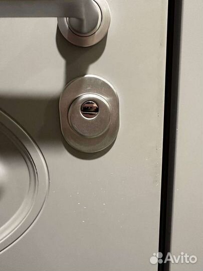 Вскрытие замков/АВТО/сейфы/ремонт и замена