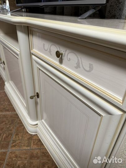 Тумба тв высокая Siena Day Avorio