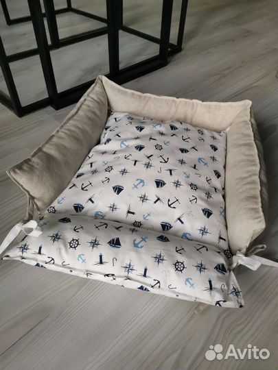 Лежанка для собак и кошек