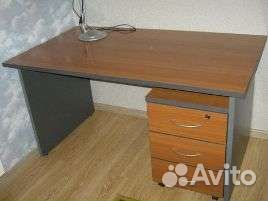 Письменный стол с тумбой и креслом