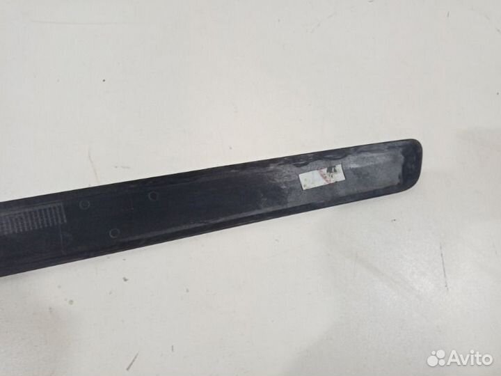 Накладка двери передняя левая LADA Granta 2011