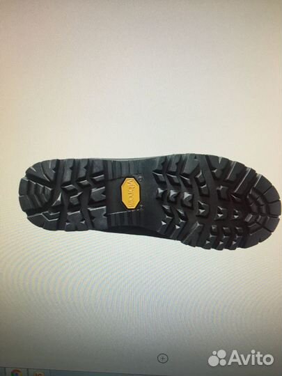 Треккинговые ботинки