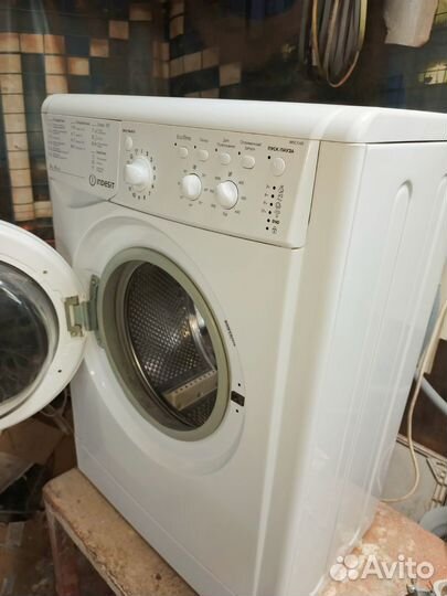 Стиральная машина indesit на 5 кг