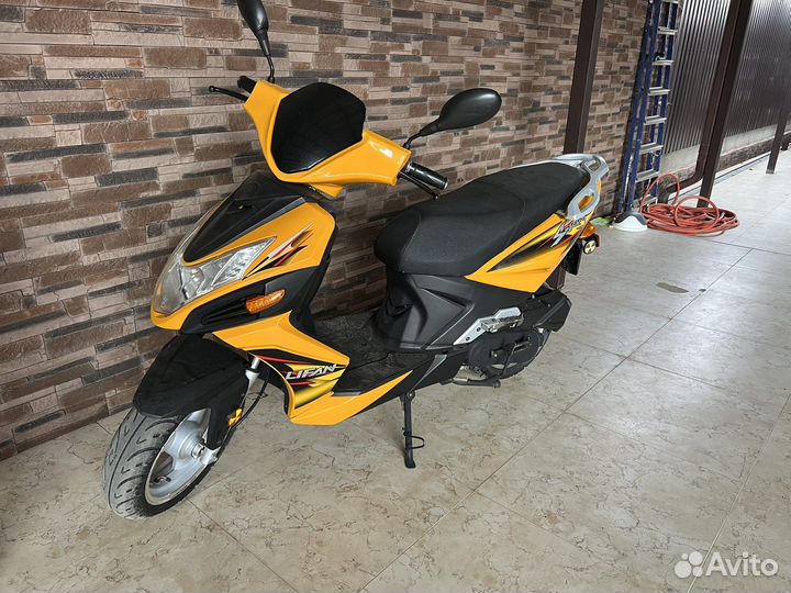 Скутер Lifan 50