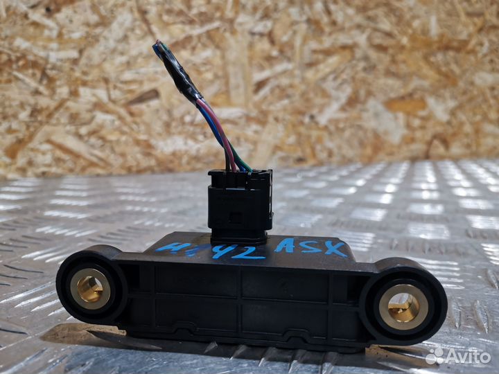 Датчик ускорения Mitsubishi ASX