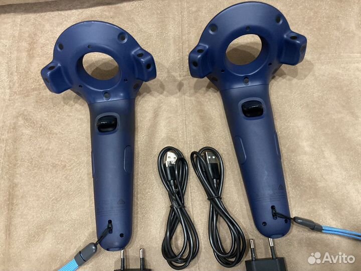 Htc vive pro 2.0 контроллеры комплект + чехлы