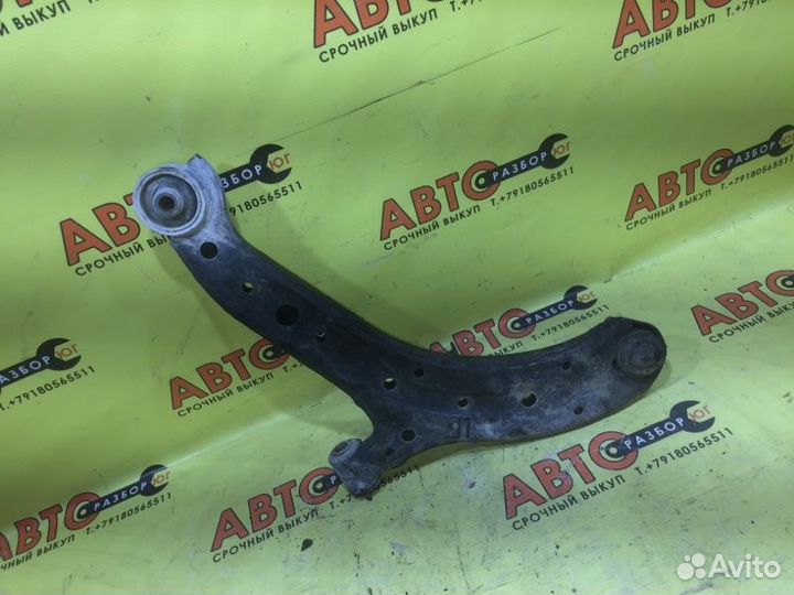 Рычаг подвески передний правый Hyundai Accent G4EC