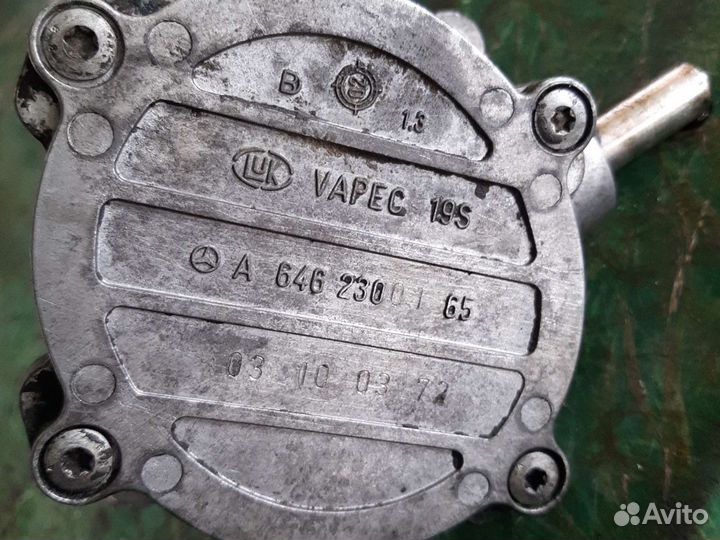 Вакуумный насос Mercedes Benz W203 C Class