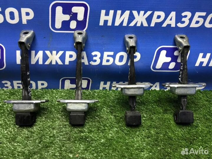 Ограничитель двери Mitsubishi Asx 1.6 4A92 2011