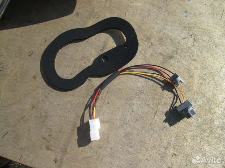 Стоп левый Toyota Corolla Fielder NZE141