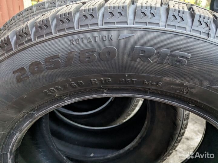 Pirelli Formula Ice 205/60 R16 96T