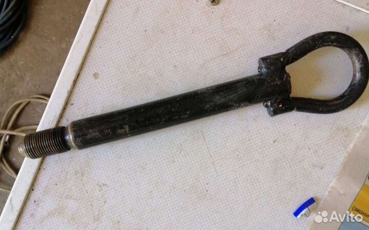 Буксировочный. Крюк для приоры воздушный фильтр