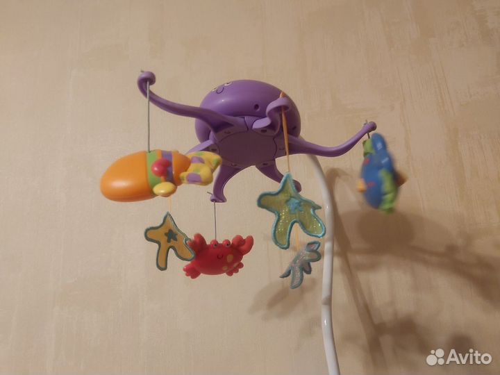 Мобиль на кроватку. Развивающая игрушка