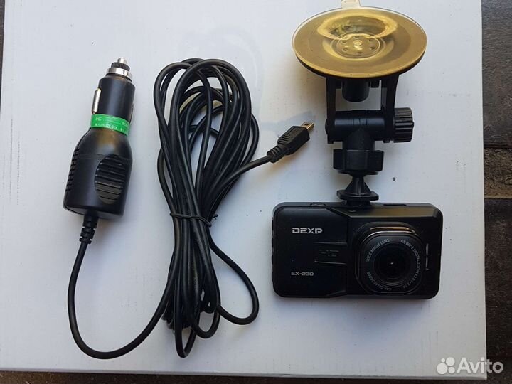 Видеорегистратор dexp