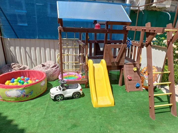 Дом 27 м² на участке 2,8 сот.