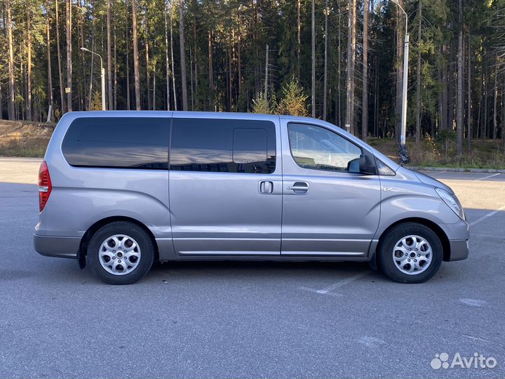 Hyundai H-1 2.5 AT, 2012, 220 000 км