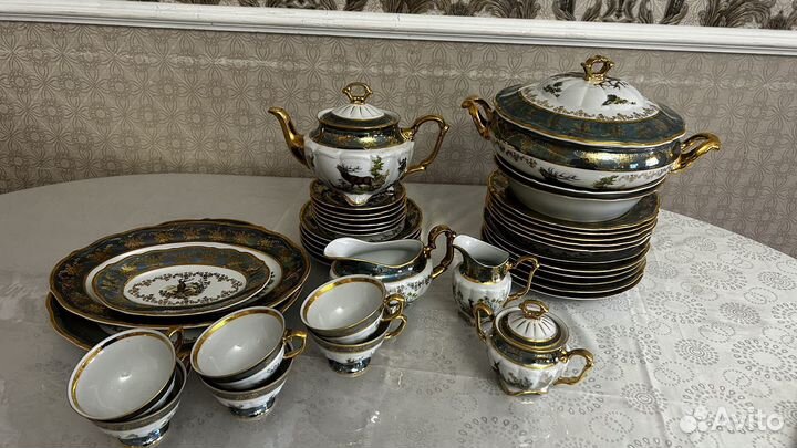 Чайно- обедененный сервиз