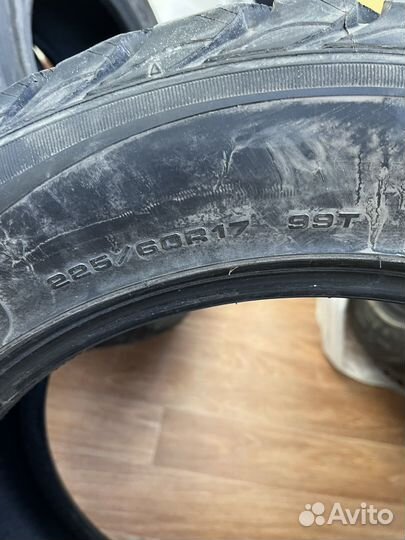 Sava Eskimo Stud 225/60 R17 99T