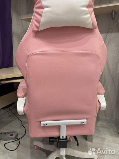Игровое кресло розовое
