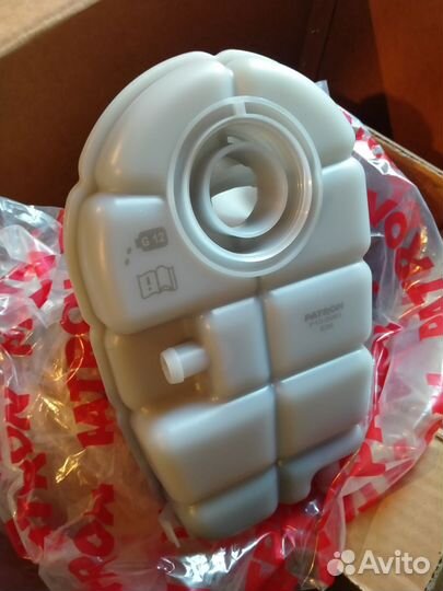 Бачок охлаждающей жидкости Ауди