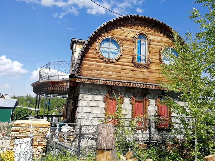 Дом 100 м² на участке 6 сот.