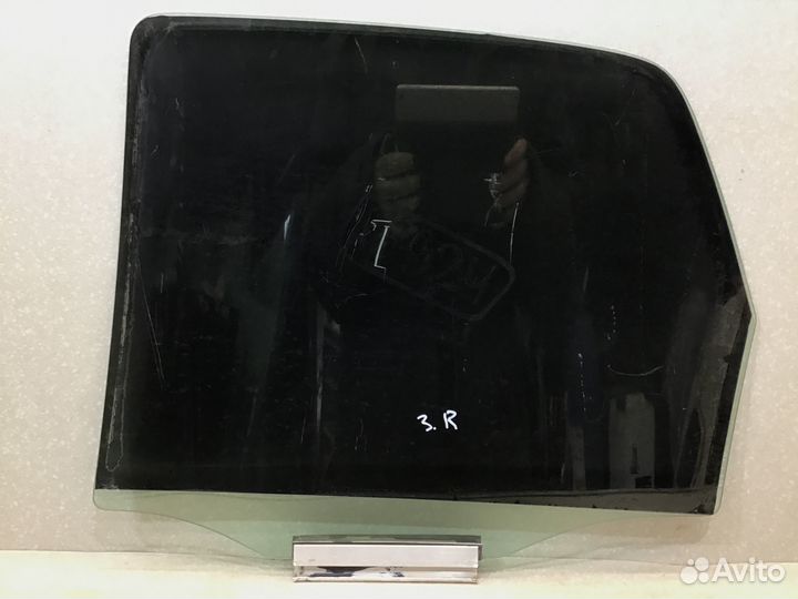 Стекло двери задней правой Opel Meriva 2003-2010
