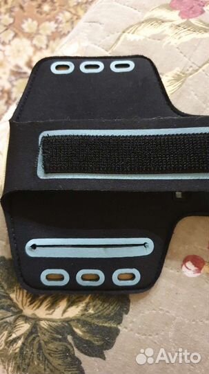 Сумочка на предплечье для телефона