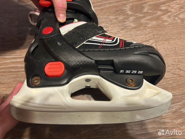Коньки хоккейные детские